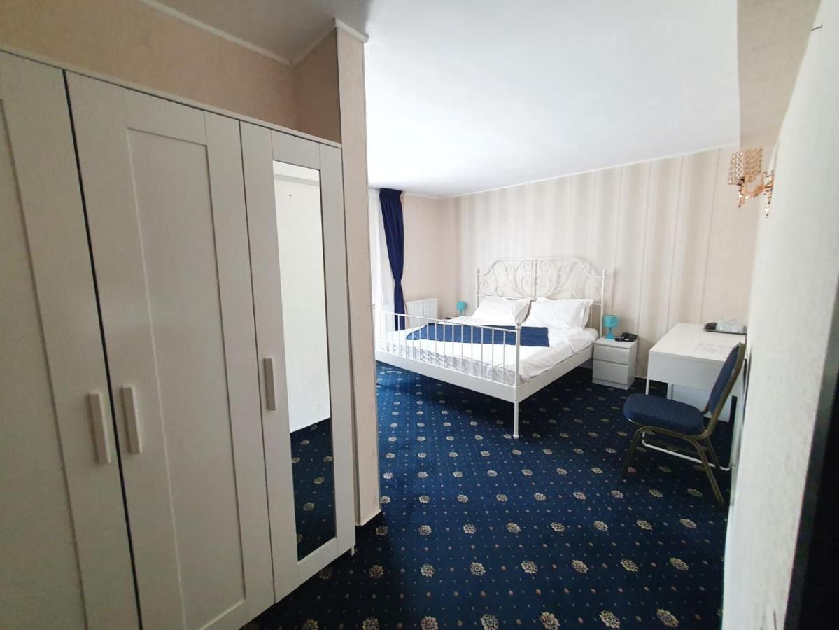 Hotel Green Palace Sinaia Luaran gambar