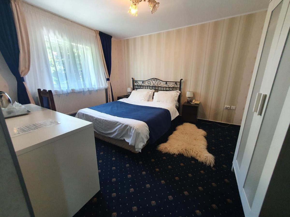 Hotel Green Palace Sinaia Luaran gambar